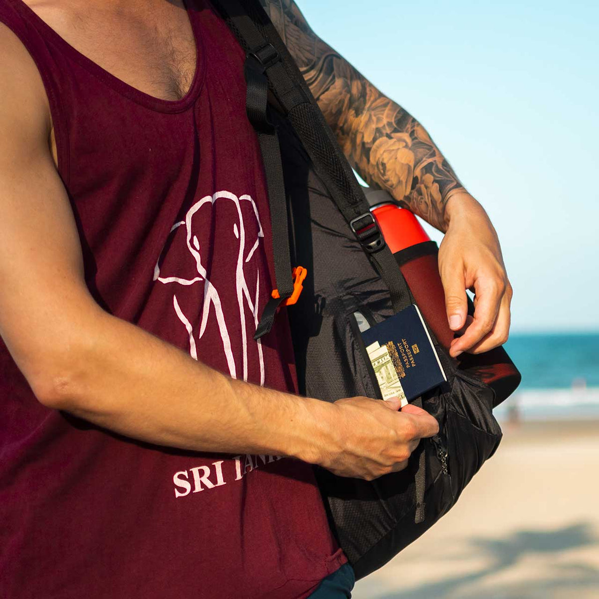 8 Ways to Safely Carry Cash While Travelling Spivo